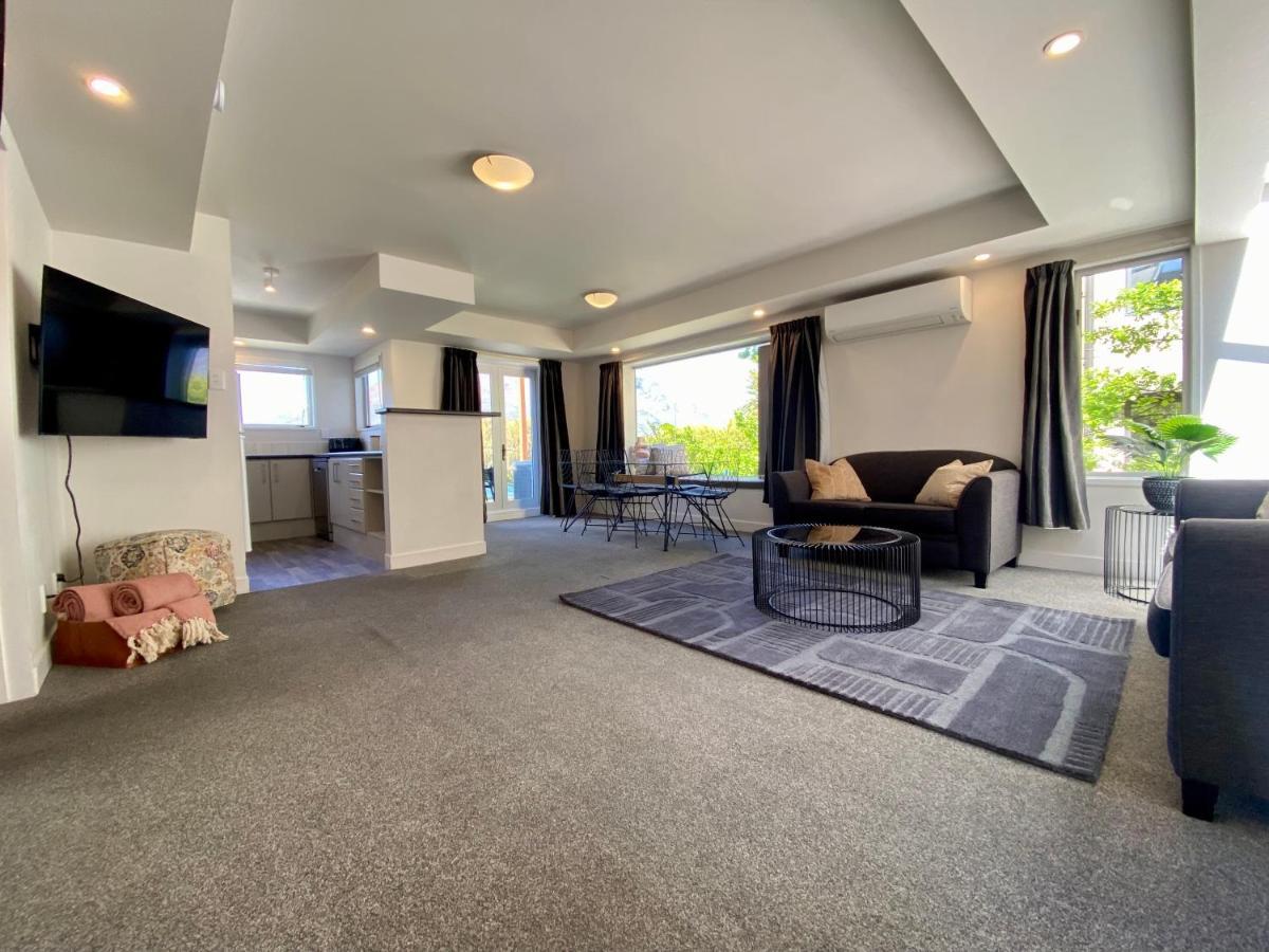 Lakefront Gem, Absolute Waterfront Queenstown Eksteriør billede