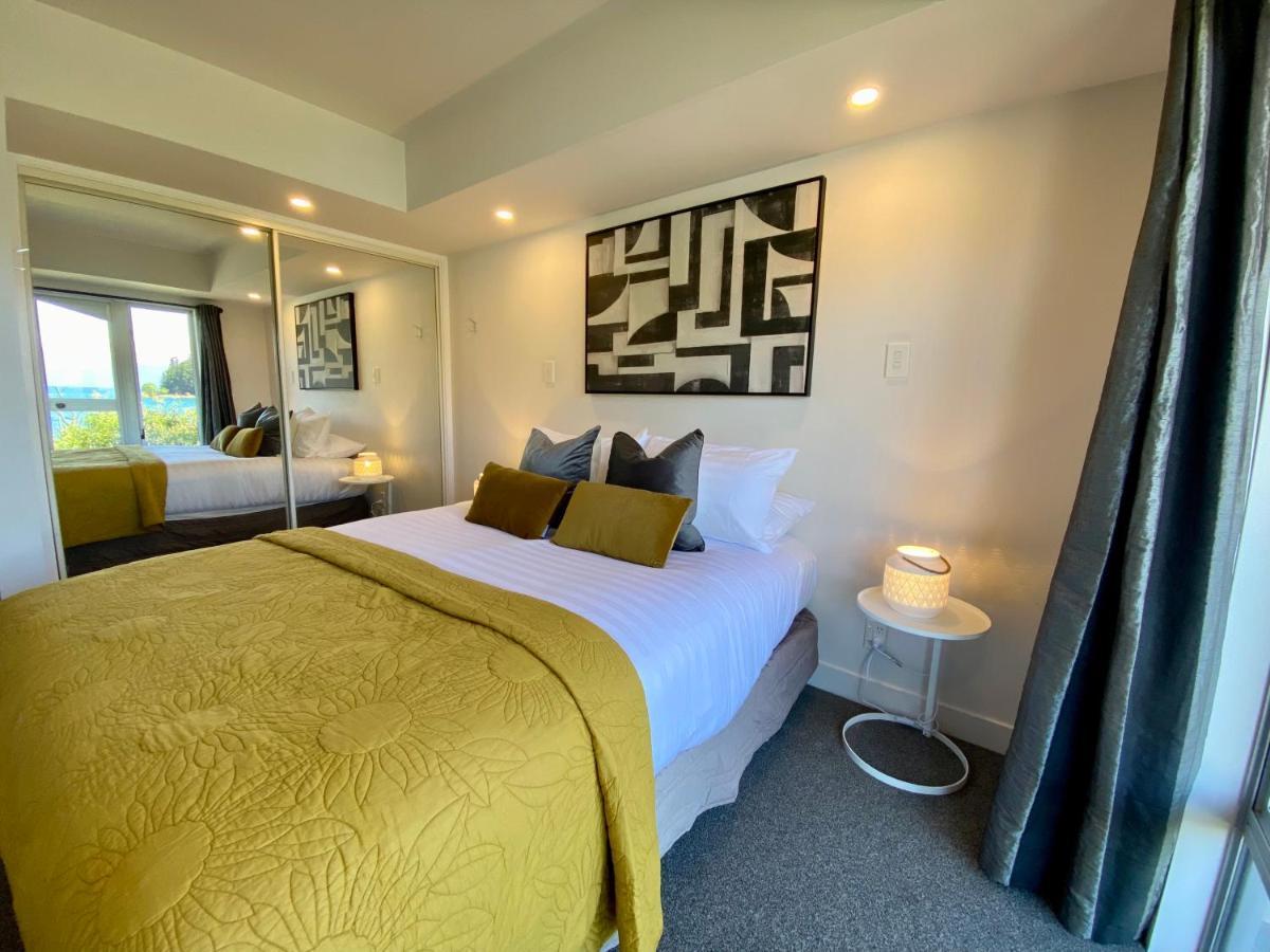 Lakefront Gem, Absolute Waterfront Queenstown Eksteriør billede